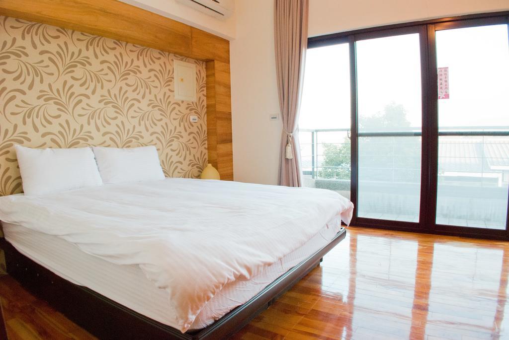 Sanyi Happiness B&B Bagian luar foto